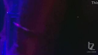 Video Amateur Reality - Brazilian Woman HotWife with big ass - I went to a swing club in São Paulo, Brazil. I did blowjob on a big dick at the GLORY HOLE in the Casa de Swing room. I felt the man's finger in my pussy and I came.