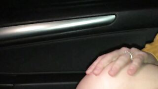 A young girl on the way gives in her narrow ass on the road in the car