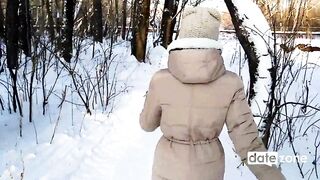 Amateur outdoor winter blowjob