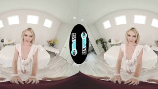 WETVR Sexy Blonde Spreads Legs During POV Vr Fuck