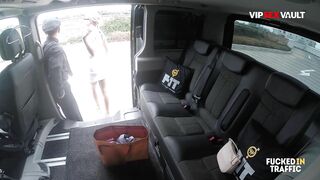 Sexy Lady Vinna Reed Seduces Chauffer Into Hot Sex On Backseat - VIP SEX VAULT