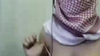 Palestine Arab Hijab Girl show her Big Boobs in Webcam (Big Tits, Big Tits)