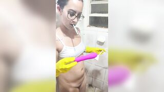 washing the bathroom and masturbating in the shower, smoking and cumming (Anny Smoker)