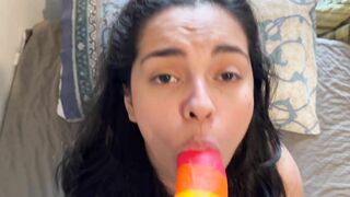 I teach my 18 year old sister to suck a dick for the first time with her dildo