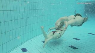 Nastya enjoys Libuse underwater