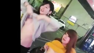 Asian Flashing Girl Who Have Fun 1