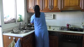 Pregnant Egyptian Wife Gets Creampied While Doing The Dishes