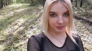 "Fuck me near a tree" - The beauty was fucked in the forest and finished on her face