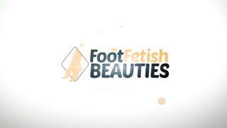 Barefoot teen shows her perfect feet