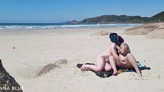 Big Butt Girls Naked And Having Fun On The Beach