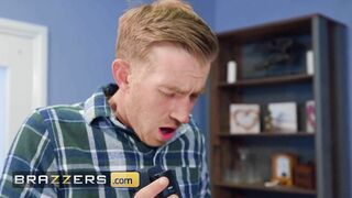 Brazzers - Redhead Babe Scarlett Jones Seduces Danny D & He Gives Her A Hard Fuck With His Big Dick