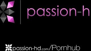 PASSION-HD Helping A Stranger In Need