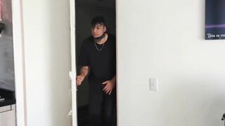 The thief who enters to steal the jewelry and ends up surprised by fucking the step daughter of the owner of the apartment.