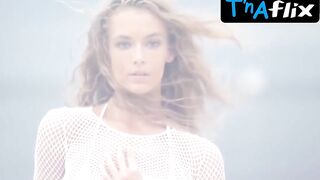 Hannah Ferguson Bikini, Thong Scene in Sports Illustrated: Swimsuit 2017