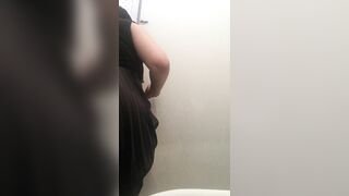 Arab in office toilet squirts at the end. She has a lot of fun.