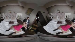 DARK ROOM VR - Disturbing That Peace
