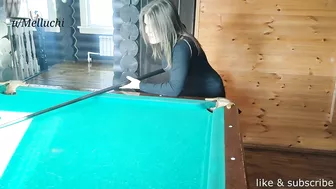 18 year old teenager learning to play billiards