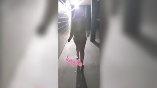 Ass jiggling while walking in public with no panties on