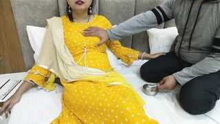 Indian Desi dost ki maa ke sath chudai mazaa lete hoye uski gori chut main ungli dal ke uske chuche chuss dale foreplay roleplay in hindi