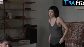 Sophie Pfennigstorf Breasts Scene in Survivors