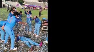 Smriti Mandhana Sexy Scene in Women Sports Person Hot