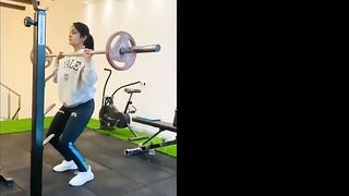 Smriti Mandhana Sexy Scene in Women Sports Person Hot