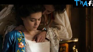 Anamaria Vartolomei Lesbian Scene in L'Echange Des Princesses