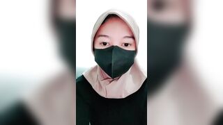 Sexy hijab Live Masturbation is already horny