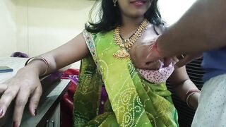 Indian hot Receptionist amazing XXX hot sex with Office Boss!