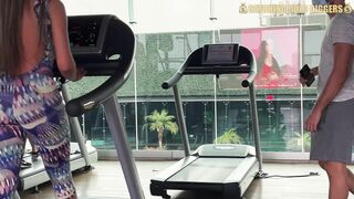 Colombian Bubble Butt Girl Gets Picked Up From The Gym To Have A Unforgettable SEX!