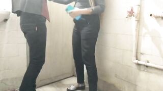 Office staff sexy lady fucking with her boss in bathroom