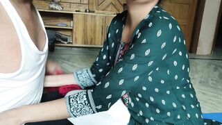 Desi Indian College girlfriend fuck in oyo (Hindi audio)