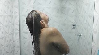 I fuck my stepmom's slut in the shower