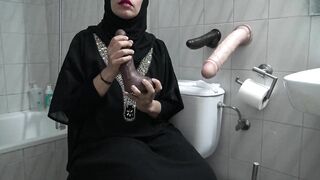 Real Arab Egyptian Cuckold Wife Loves Big Dicks