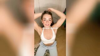 18yo Forgets To Turn Off Livestream On Tiktok And Gets Caught Giving A Blowjob