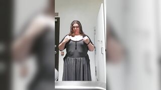 BBW Mastubates in Public Bathroom at Park