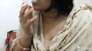 Indian smoking sister-in-law naked sexy bhabhi caught by brother-in-law taking bath (Hindi audio)