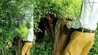 Mangal brother-in-law #NAME? in the forest, on the pretext of roaming in the forest, husband made video