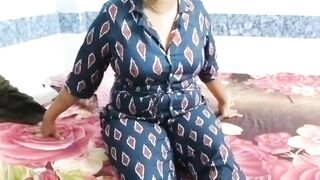 Delhi college girl student 18+ (hindi dirty talking clear audio)