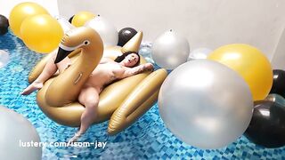 Interracial Amateurs Suck & Fuck With Balloons - Lustery