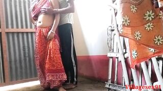 Real Desi Amateur wife fuck Hushband Village Desi sexy wife