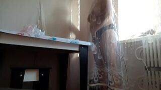 I caught my stepmom hiding and masturbating behind the curtain - Girls fly orgasm