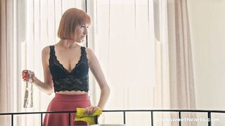 Lilli Mays gets Horny Behind the Glass for ClubSweethearts