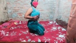 Indian Hot Bhabhi and Young Dever Fucking Fully Shaving Pussy - Couple Sex