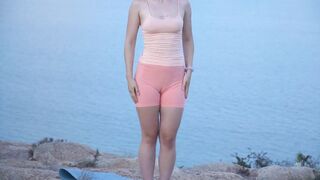 Legs Workout - Outdoor Calming Yoga on a Cliff!