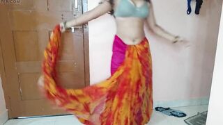 Indian Dancer on Chennai Express Movie Song