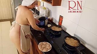 Nudist housewife Regina Noir cooks at the kitchen. Naked maid. Naked housewife. s3