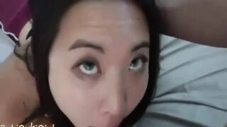 Sukisukigirl gives blowjob