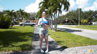 YNGR - 19 Year Old Kinsley Kane Wants To Experience All The Dick