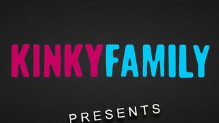 Kinky Family - Jessie Saint - Fucking blonde stepsis again